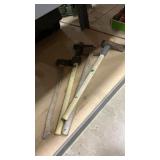 ASSORTED SLEDGE HAMMERS AND SPLITTING MAULS