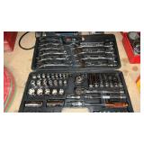 METRINCH WRENCH AND SOCKET SET
