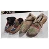 2 - VTG CHILDS MOCCASINS