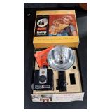 BROWNIE VTG HAWKEYE FLASH CAMERA & BOX