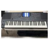YAMAHA PSR3000 KEYBOARD & SOFT CASE