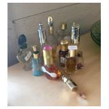GROUP OF PERFUME BOTTLES