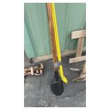 POST HOLE DIGGER & TRIPOD