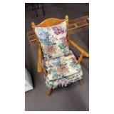 VINTAGE CHAIR