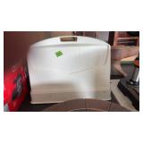 NECCHI SEWING MACHINE W/ CASE