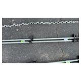 2 PIPE CLAMPS