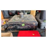 ANTIQUE TRINER ALL STEEL PARCEL POST SCALE