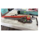 2 PIPE WRENCHES