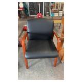 BLACK OFFICE RECEPTION CHAIR