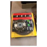 GROUP OF SAW BLADES