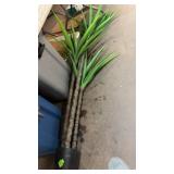 ARTIFICIAL TREE