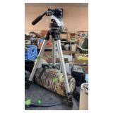 BOGEN TRIPOD W/ SPORTING SCOPE TRIPOD CARRIER