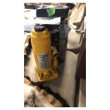 YELLOW HYDRAULIC BOTTLE JACK