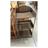 WICKER ACCENT SHELF