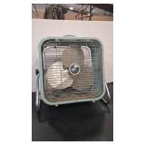 LAKEWOOD QUALITY FANS VTG TABLE TOP ADJ FAN