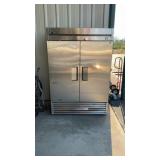 TRUE COMMERCIAL TWO-DOOR REACH IN REFRIGERATOR