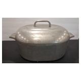WAGNERWARE MAGNALITE ALUMINUM ROASTER
