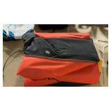 INTEX FLOAT RAFT W/ 2 PADDLES