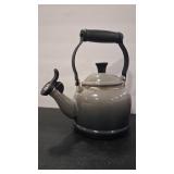 LE CREUSET 1.25QT TEAPOT