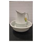 MEAKIN IRONSTONE VTG PITCHER & BASIN