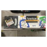 NIB HORSESHOE SET