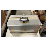 UMCO 1000A METAL FISHING TACKLE BOX W/ TACKLE