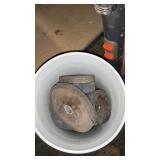 GROUP OF ASSORTED GRINDING WHEELS