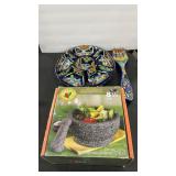 TALAVERA CHIP'N DIP W/ SERVING FORK& MOLCAJETE NIB