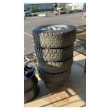 COOPER DISCOVERER S/T STUDDED TIRES LT275/65R18