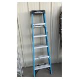 WERNER 6' FIBERGLASS LADDER