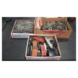 LIONEL TRAIN CARS TRANSFORMER & TRACKS