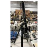 BUSHNELL 450 TELESCOPE W/ TRIPOD