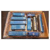 GREAT NORTHERN HO TRAIN CARS