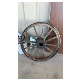 ANTIQUE WOOD/METAL WAGON WHEEL