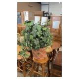 FAUX IVY POTTED PLANT