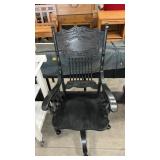 PAINTED OAK VTG OFFICE CHAIR W/ CASTERS