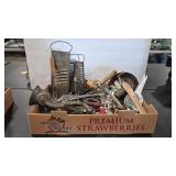 ANTQ/VTG KITCHEN UTENSIL  ASSORTMENT