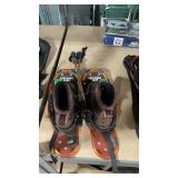 EXPEDITION EXPLORER PLUS W/ WESTERN CHEIF BOOTS