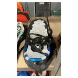 XTREME PRO SNOWSHOES W/ POLES AND BAG