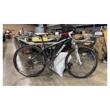 TREK XCALIBER 8 17.5' MOUNTAIN BIKE