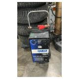 CARQUEST BATTERY CHARGER