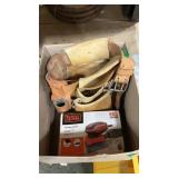 ELECTRIC SHEET SANDER AND LEATHER TOOL BELT