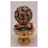 ESTEE LAUDER 'TOPIARY BOUQUET' PERFUME COMPACT
