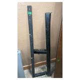 2 HITCH MOUNT BARS