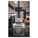 KITCHEN AID BLENDER
