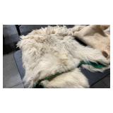 LONG HAIR WHITE SHEEPSKIN RUG