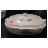 CORNING WARE COVERED CASSEROLE/SKILLET W/ LID