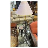 METAL FLORAL FLOOR LAMP