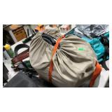 REI KINGDOM SLEEP SYSTEM QUEEN SIZE