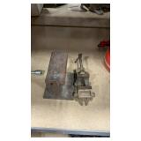 RAILROAD ANVIL AND BENCH TOP VISE